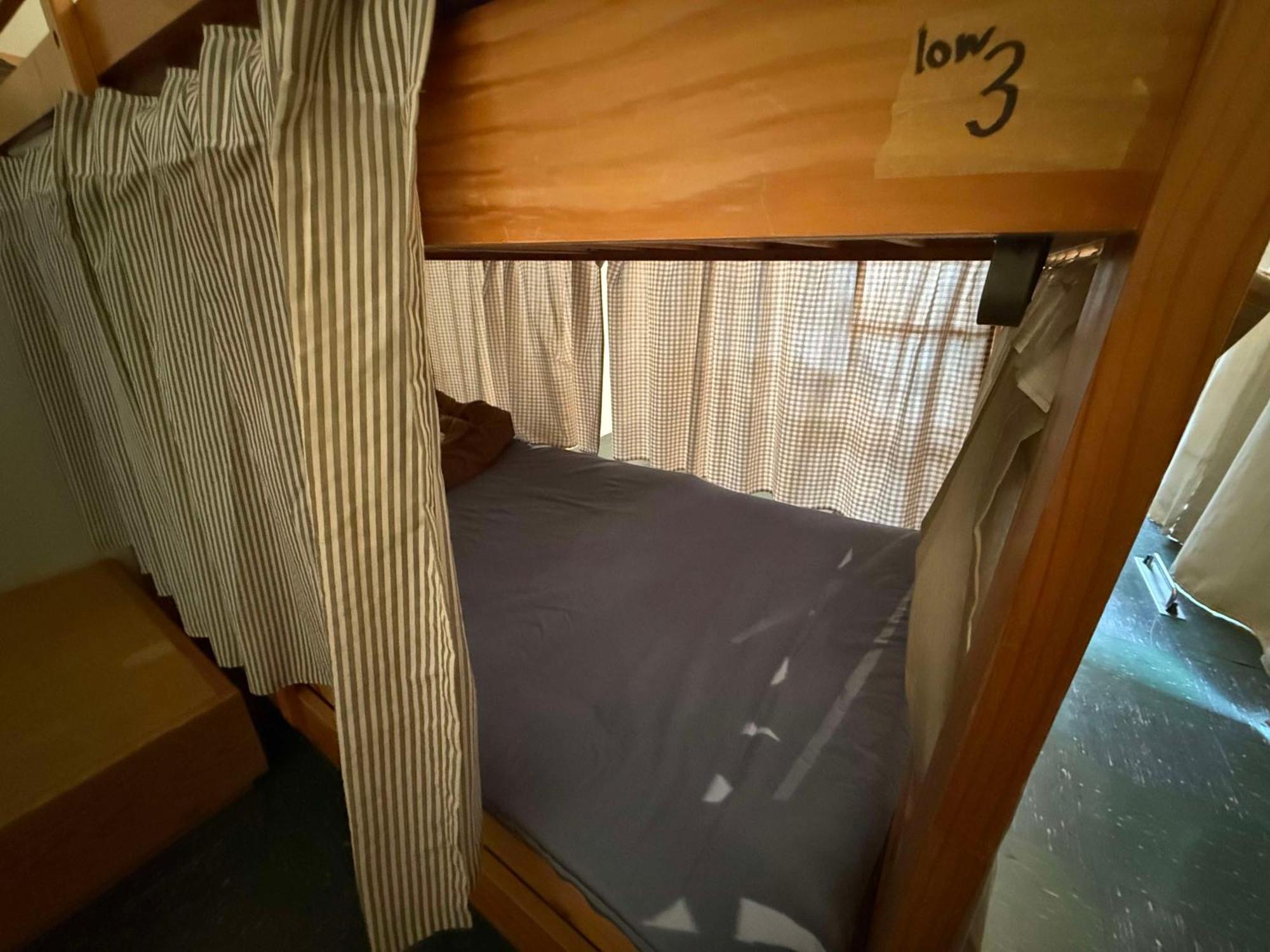 Kamp Houkan-Cho Backpacker'S Inn & Lounge Okayama Exterior photo