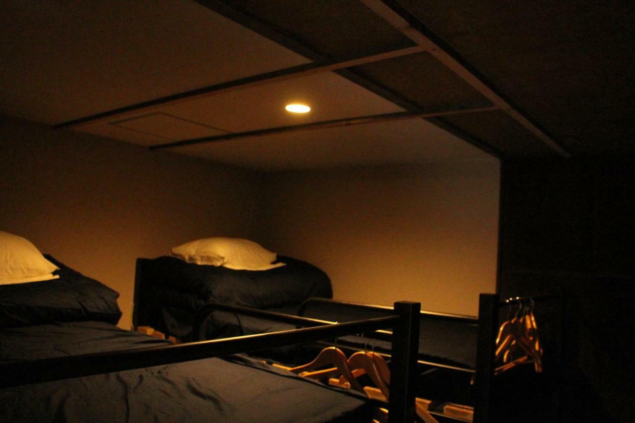 Kamp Houkan-Cho Backpacker'S Inn & Lounge Okayama Exterior photo
